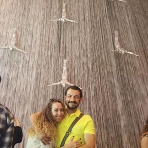 Meet your Posher, Esin